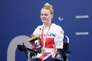 Ellie Challis SILVER S3 50m Backstroke [Getty].jpg