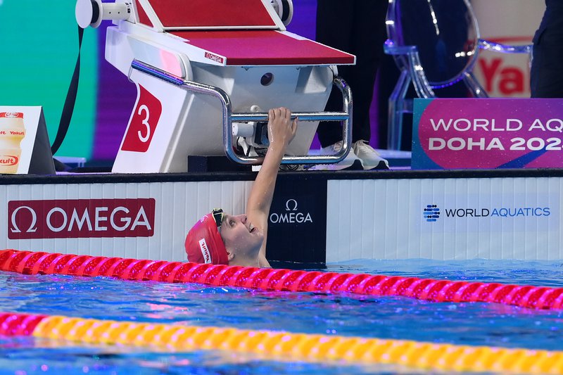 Freya Colbert looks up 400m IM celebration Doha 2024