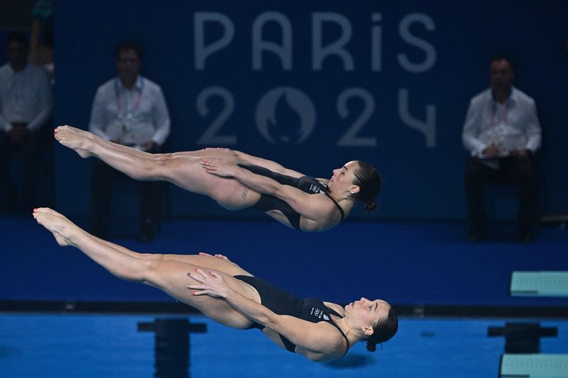 Yasmin Harper and Scarlett Mew Jensen Paris 2024 [GettyImages] Dive