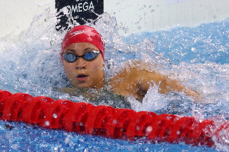 Eva Okaro 50m Freestyle final finish world junior record Budapest 2024 World Short Course Champs