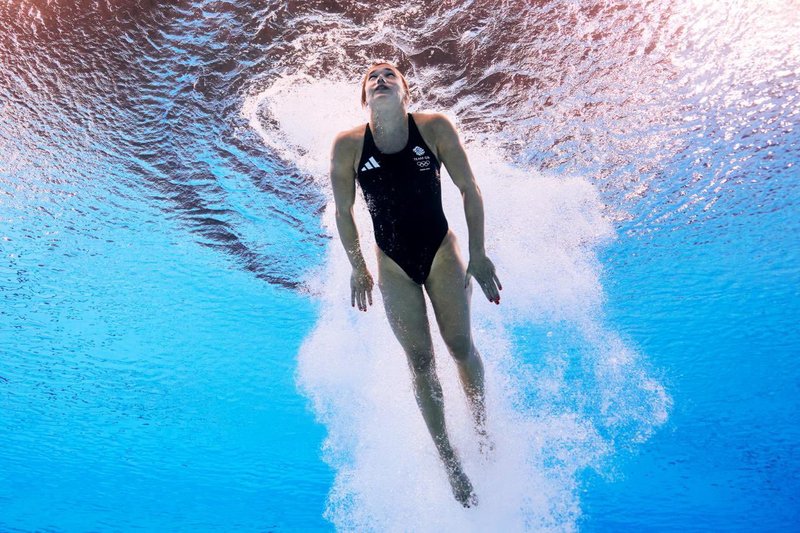 Grace Reid underwater Paris 2024 [Getty]