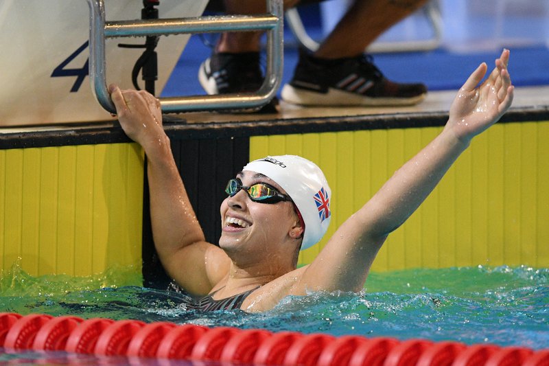 Grace Harvey celebrates SB15 100m Breaststroke GOLD Madeira 2022 [Getty]