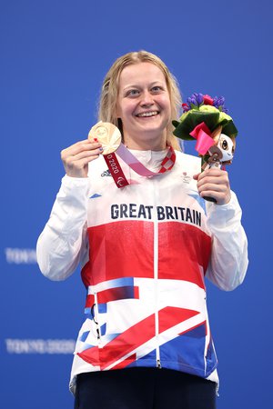 Hannah Russell S12 100m Freestyle BRONZE medal Tokyo 2020 [Getty