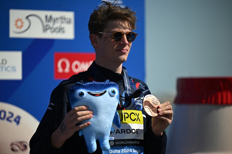 Hector Pardoe 10km BRONZE medal shot sunglasses Doha 2024