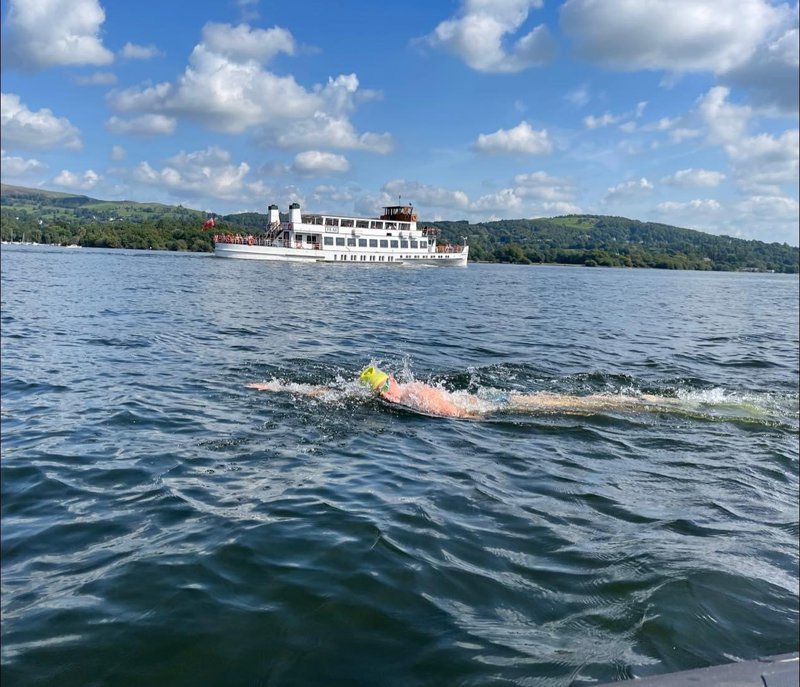 Hector Pardoe Lake Windermere world record attempt in action