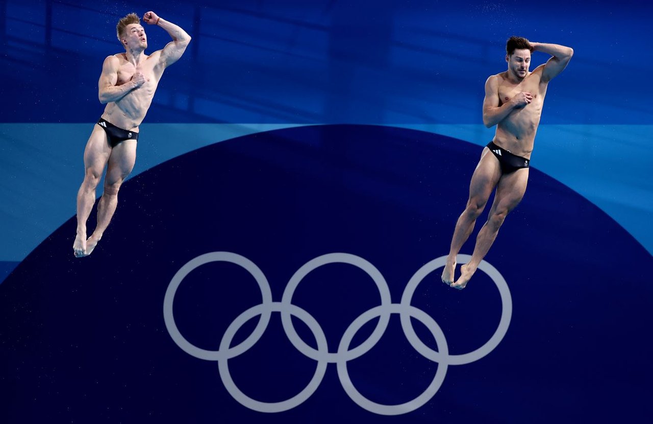 Jack Laugher Anthony Harding twisting dive Paris 2024