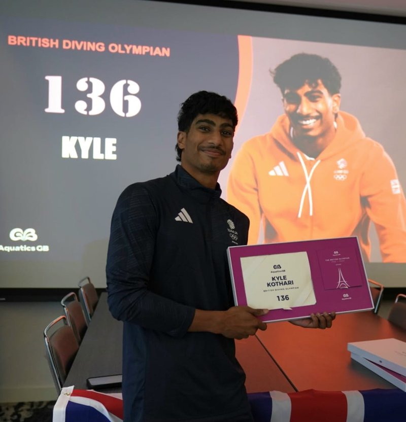 Kyle Kothari Olympic number chamois presentation pic Paris 2024