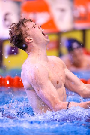 Lewis Burras celebrates 100m Freestyle win BSC 2022