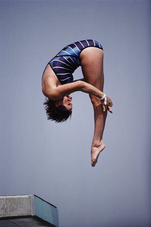 Lindsey Fraser diving