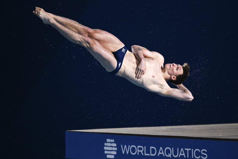 Noah Williams twisting dive Men's 10m Platform prelims Doha 2024.jpg